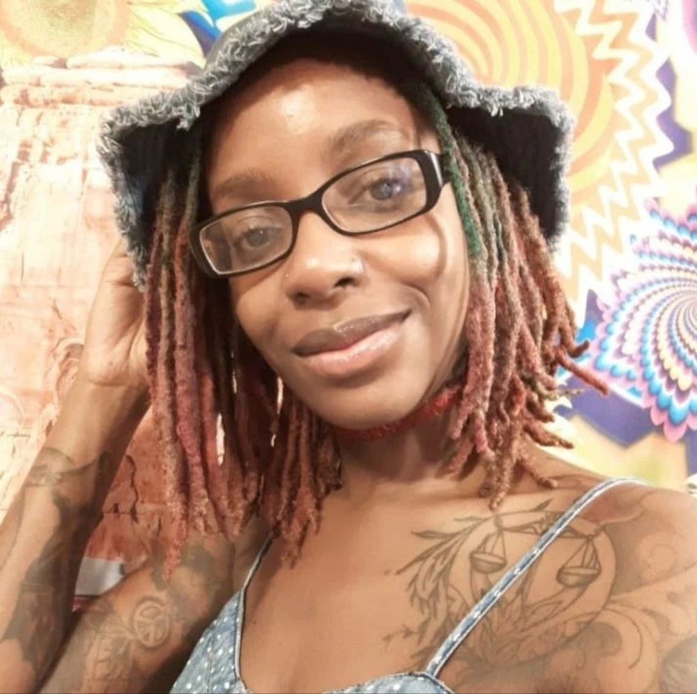 Meet your Posher, Shaunese